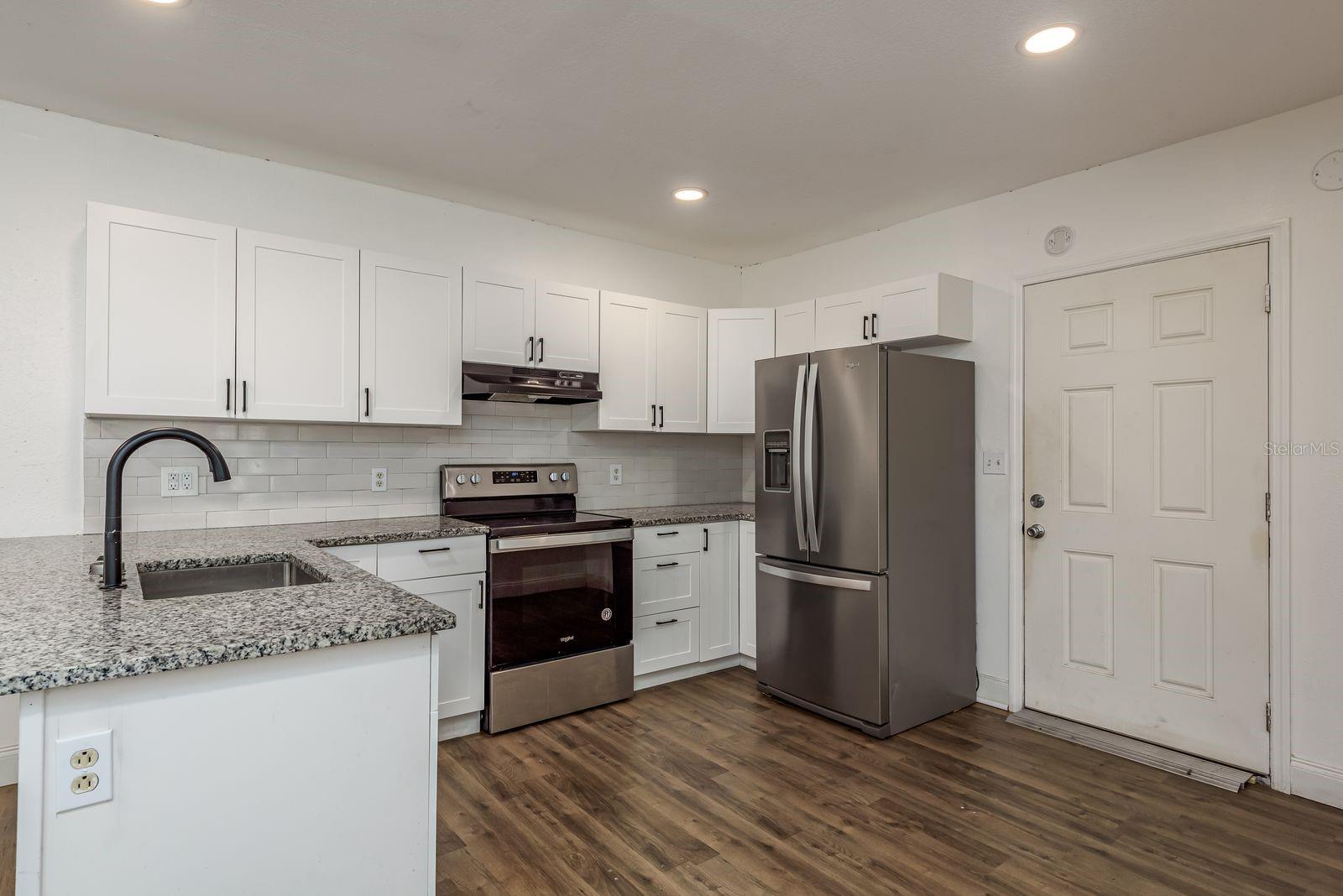 Image 3 of 29 For 2911 16th Avenue S A