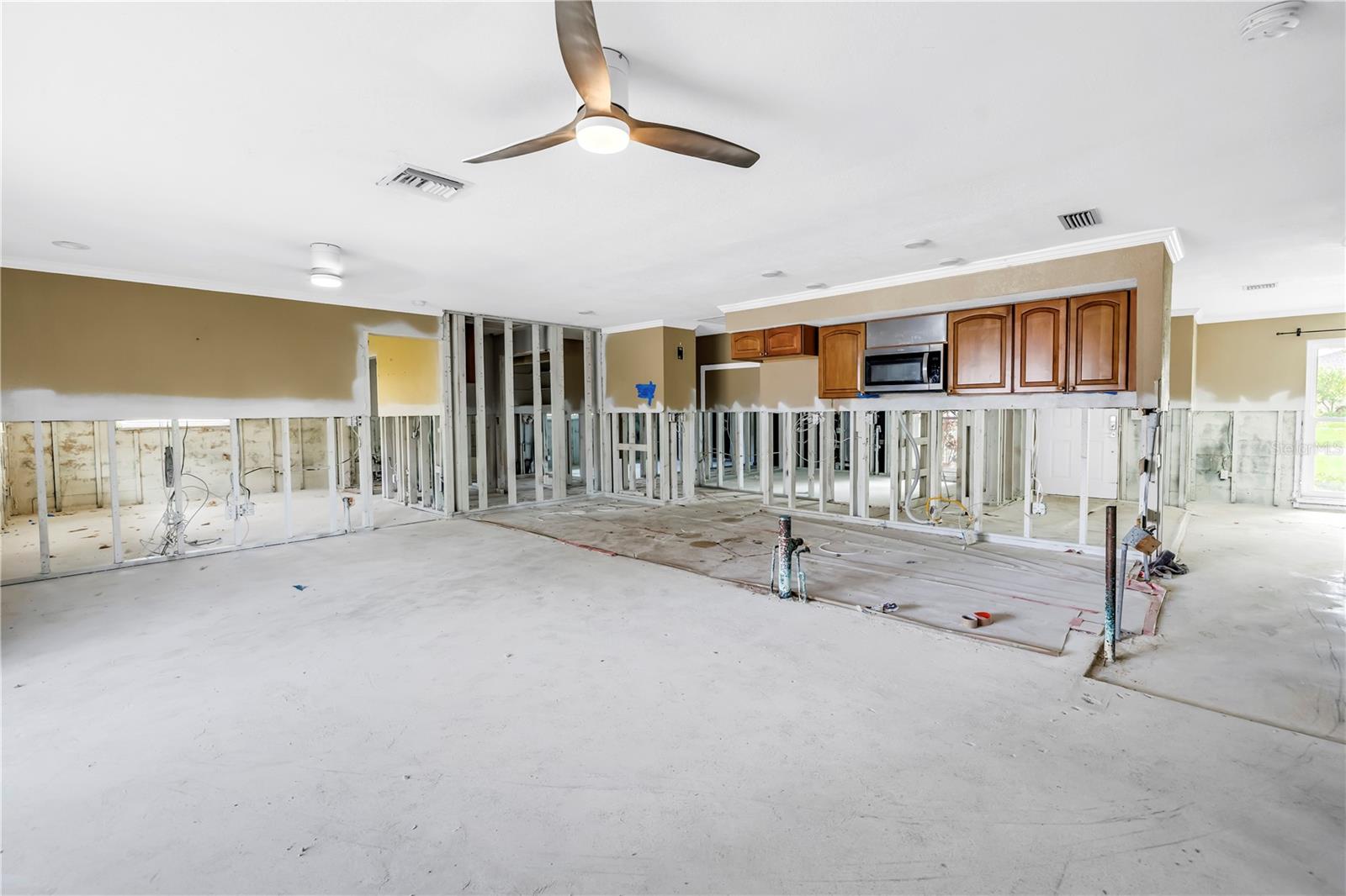 Image 11 of 41 For 5215 Denver Street Ne