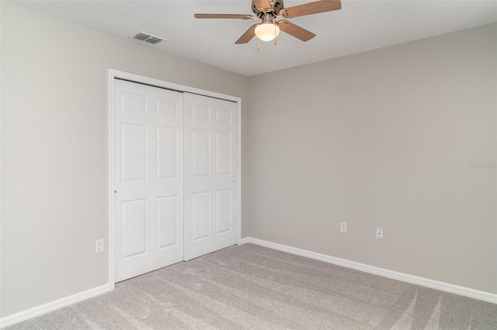 Image 16 of 22 For 6954 Hawthorne Trace Lane