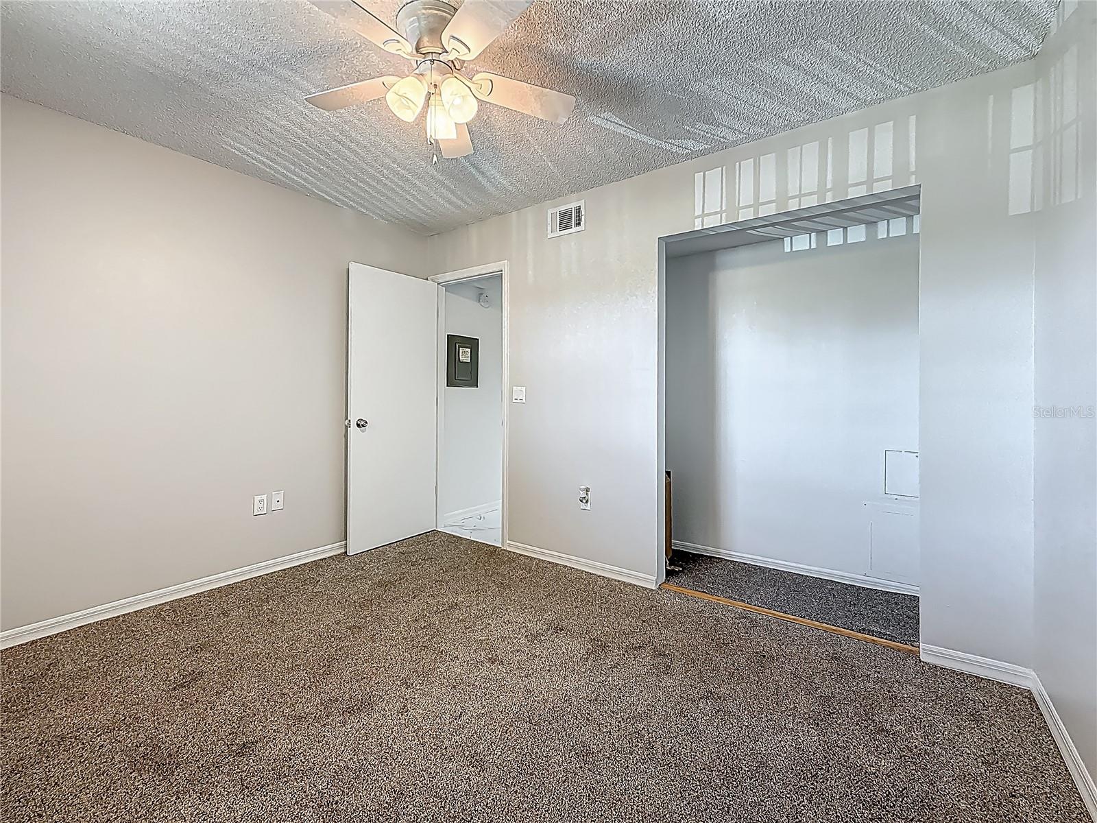 Image 18 of 61 For 12900 Vonn Road D202