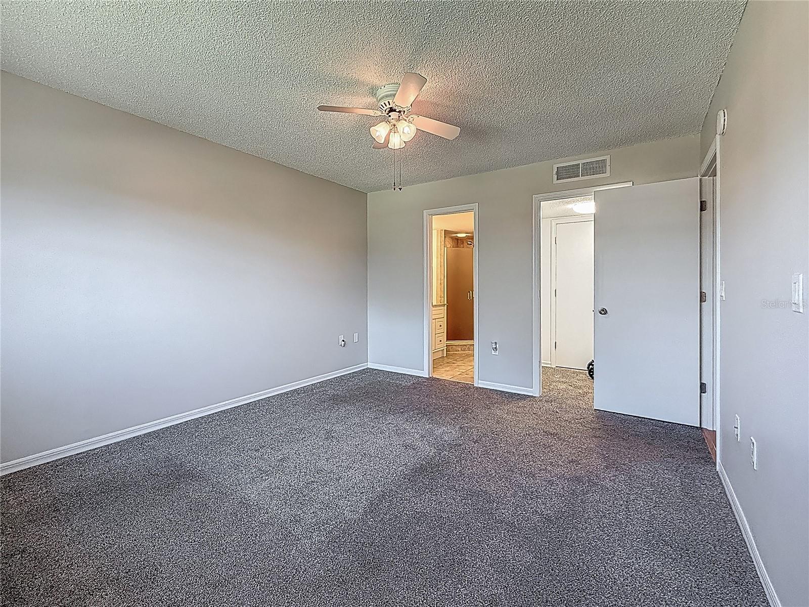 Image 22 of 61 For 12900 Vonn Road D202