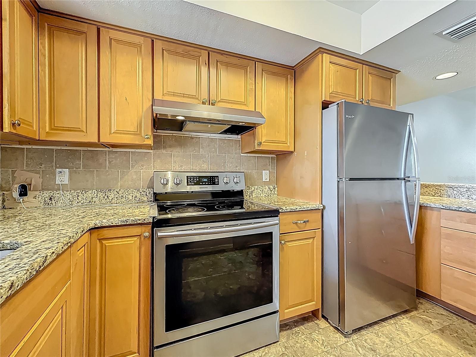 Image 8 of 61 For 12900 Vonn Road D202