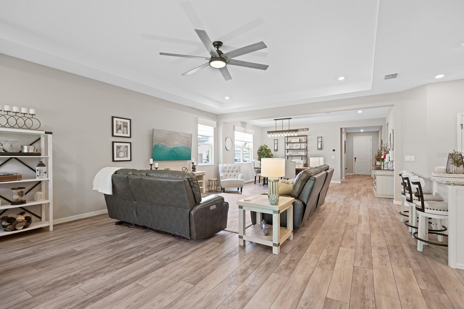 Listing photo id 8 for 520 Valri Park Drive