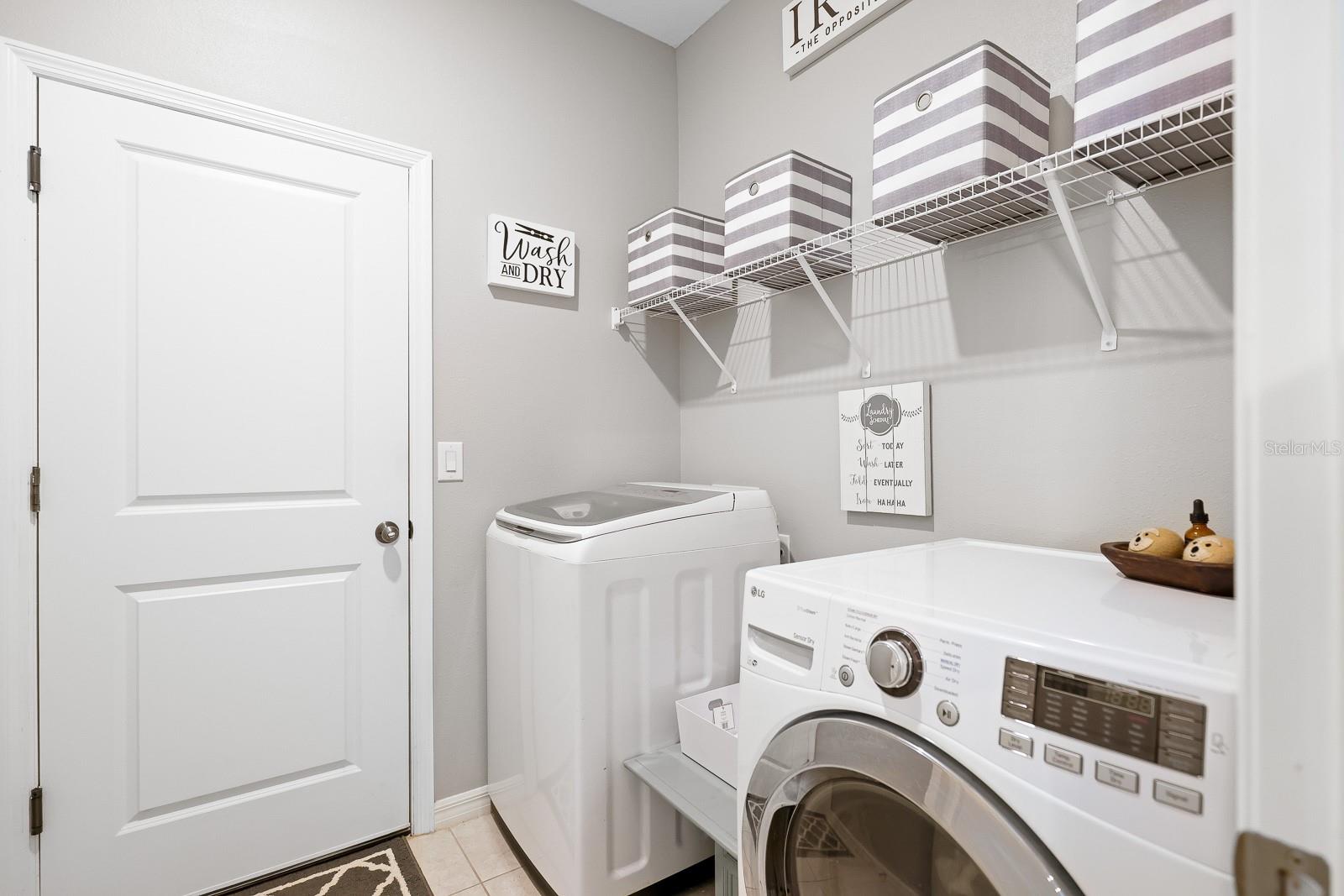 Listing photo id 31 for 520 Valri Park Drive