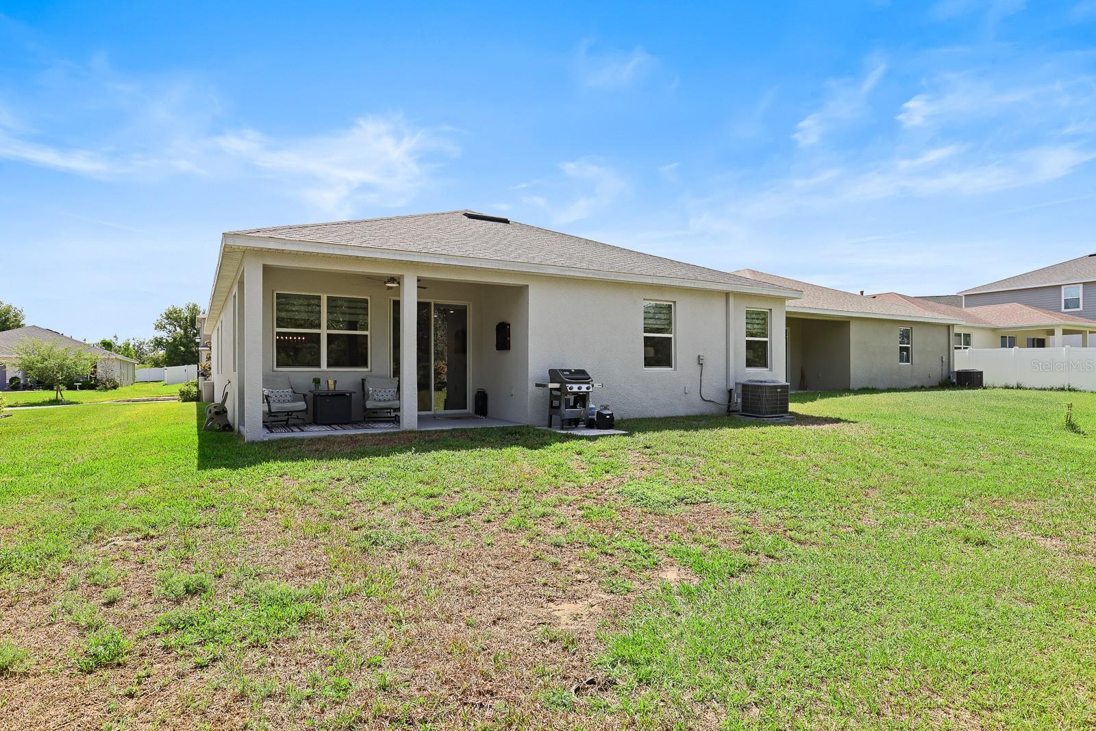 Listing photo id 36 for 520 Valri Park Drive