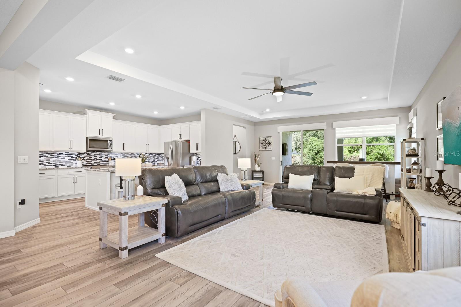 Listing photo id 6 for 520 Valri Park Drive