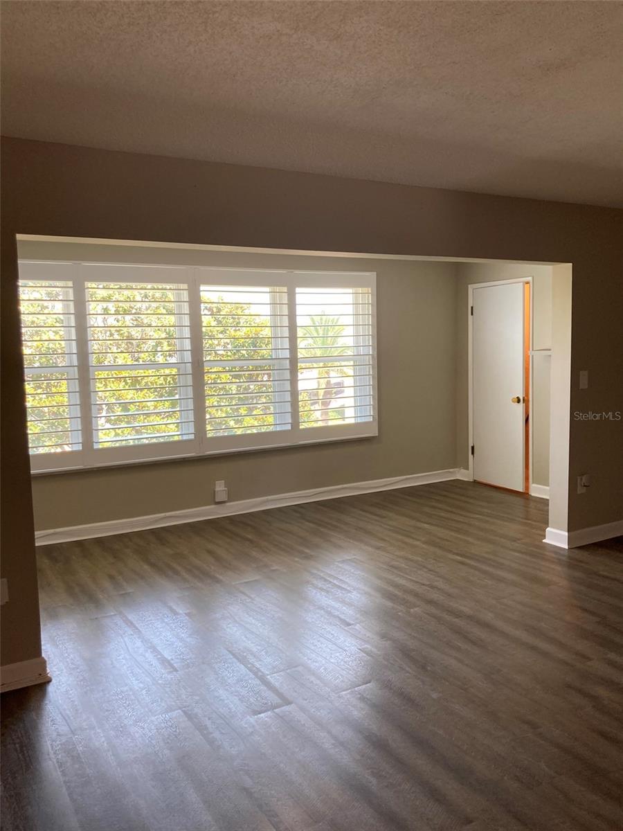 Image 14 of 47 For 5530 80th Street N A306