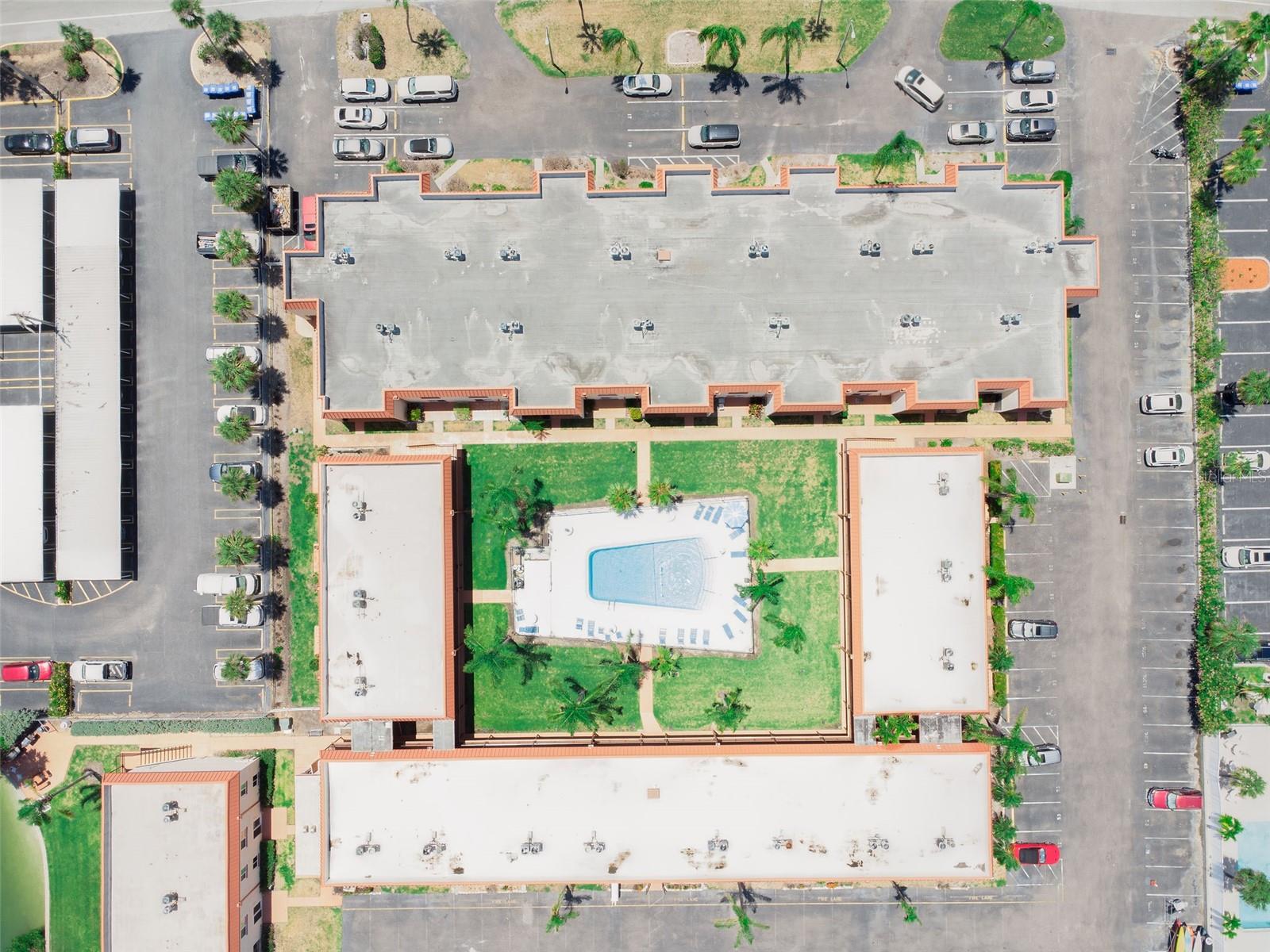 Image 29 of 30 For 10379 Paradise Boulevard 40