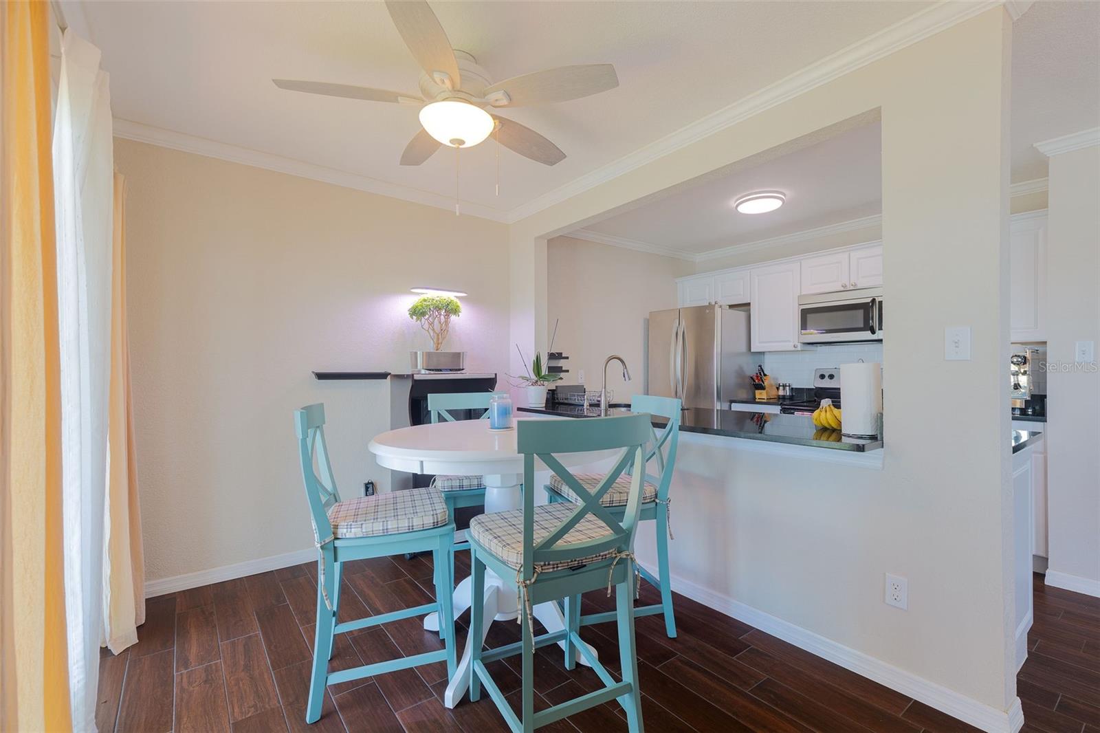 Image 7 of 30 For 10379 Paradise Boulevard 40