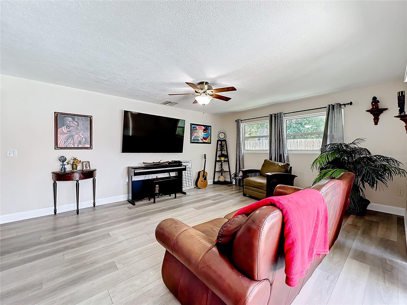 Image 21 of 64 For 3900 38th Street S