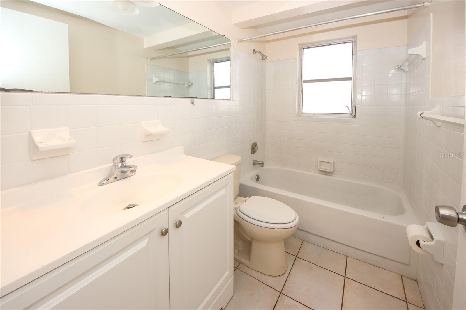 Image 19 of 25 For 7904 Judith Crescent