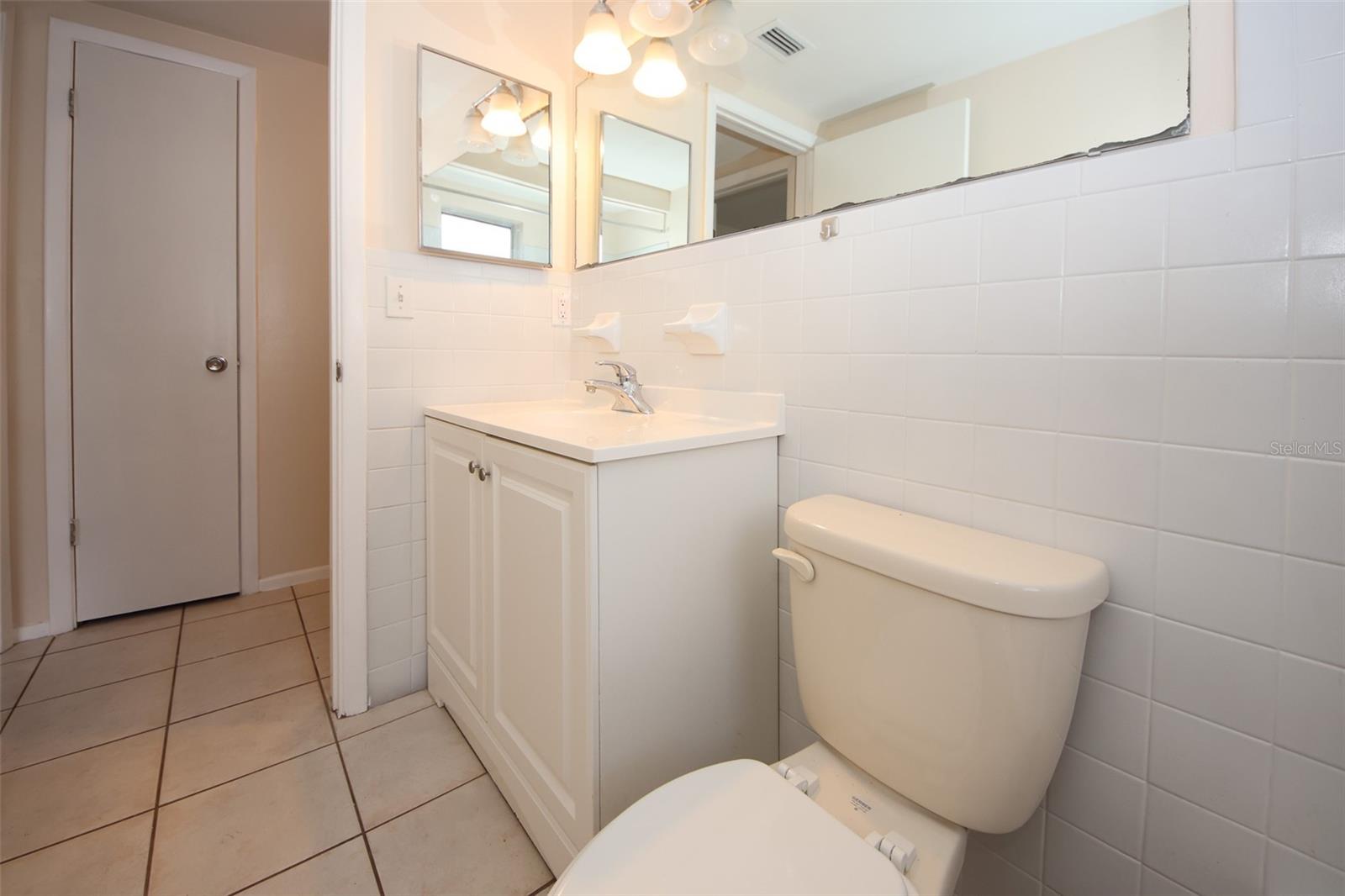 Image 20 of 25 For 7904 Judith Crescent