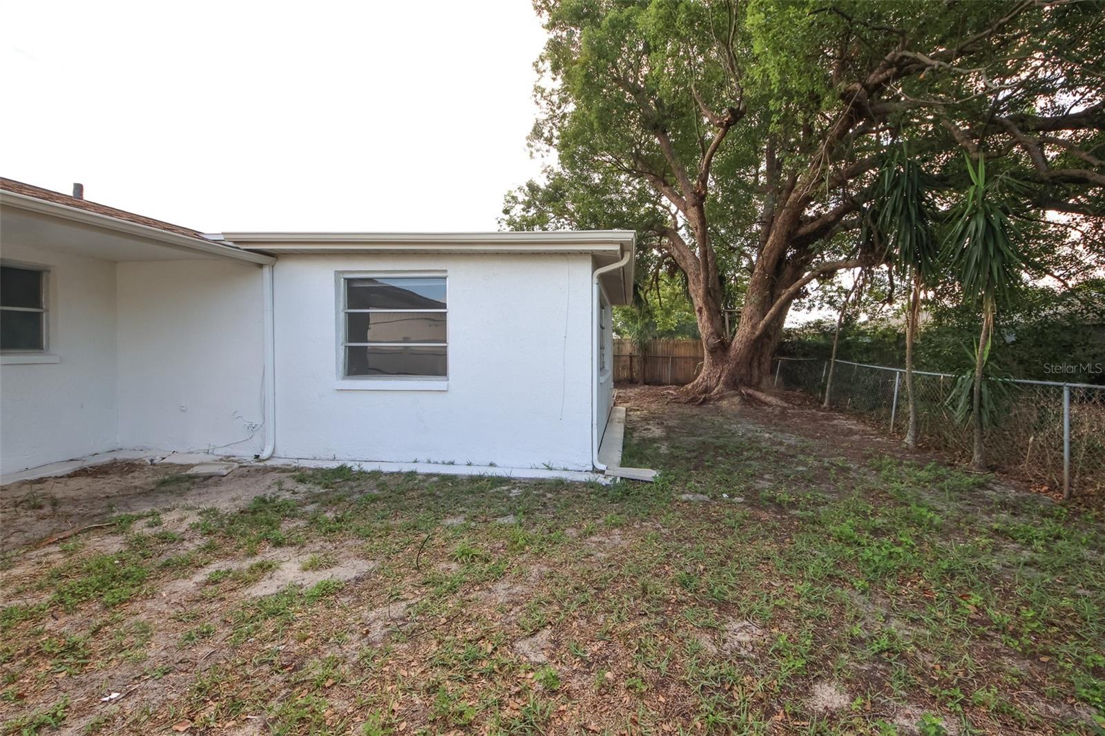 Image 25 of 25 For 7904 Judith Crescent
