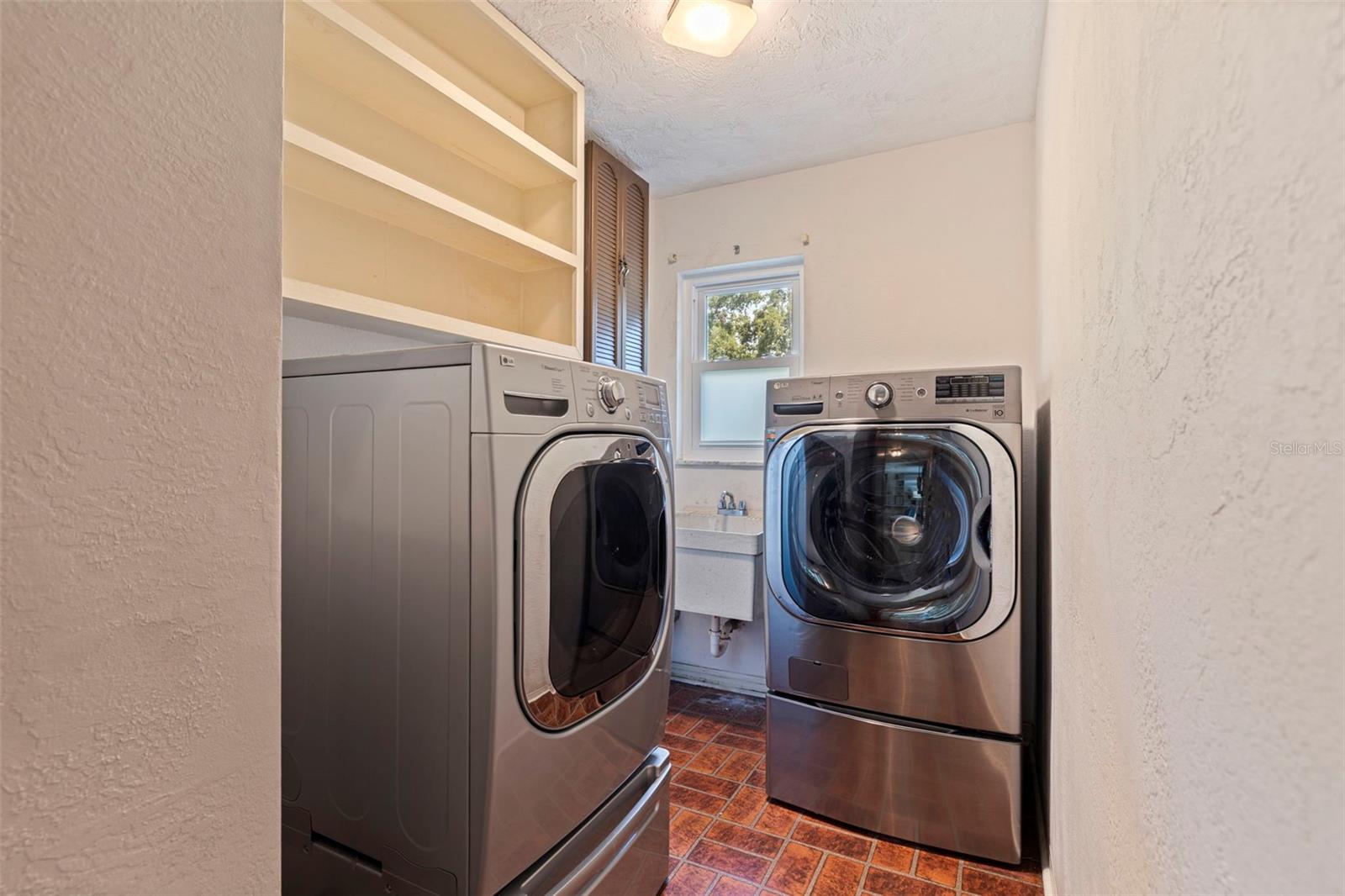 Image 30 of 44 For 5901 3rd Street S