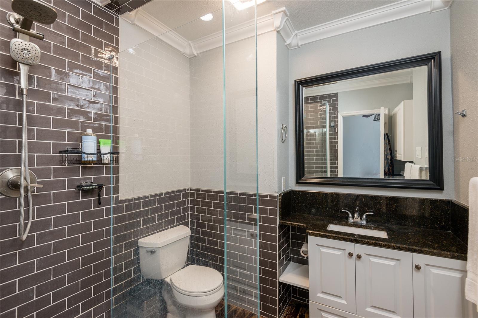 Image 16 of 27 For 3012 Julia Street