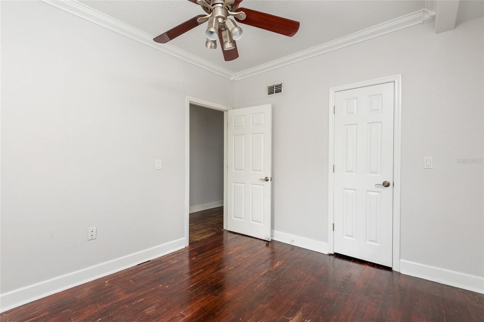 Image 19 of 27 For 3012 Julia Street
