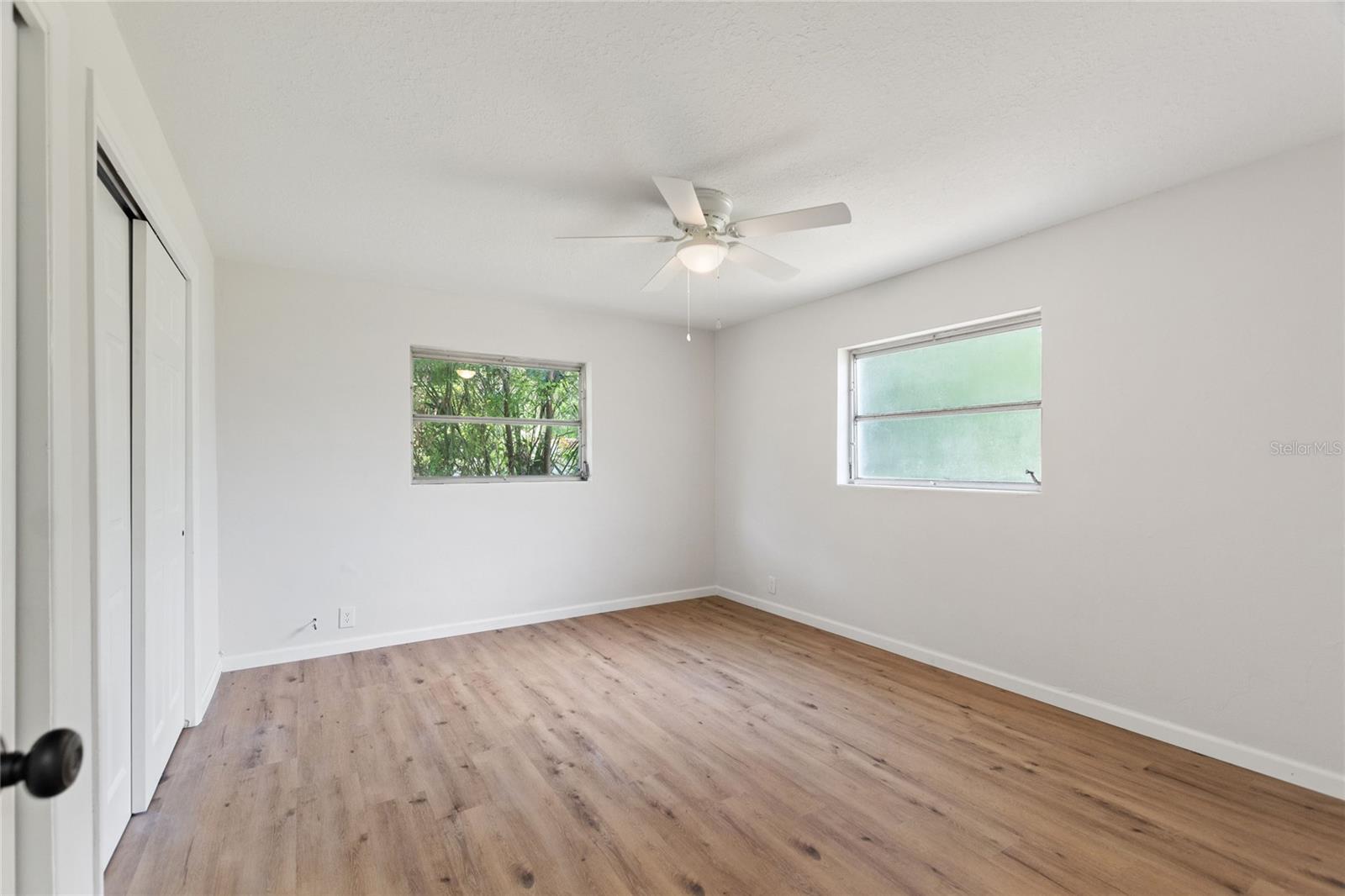 Listing photo id 19 for 20 Washington Street