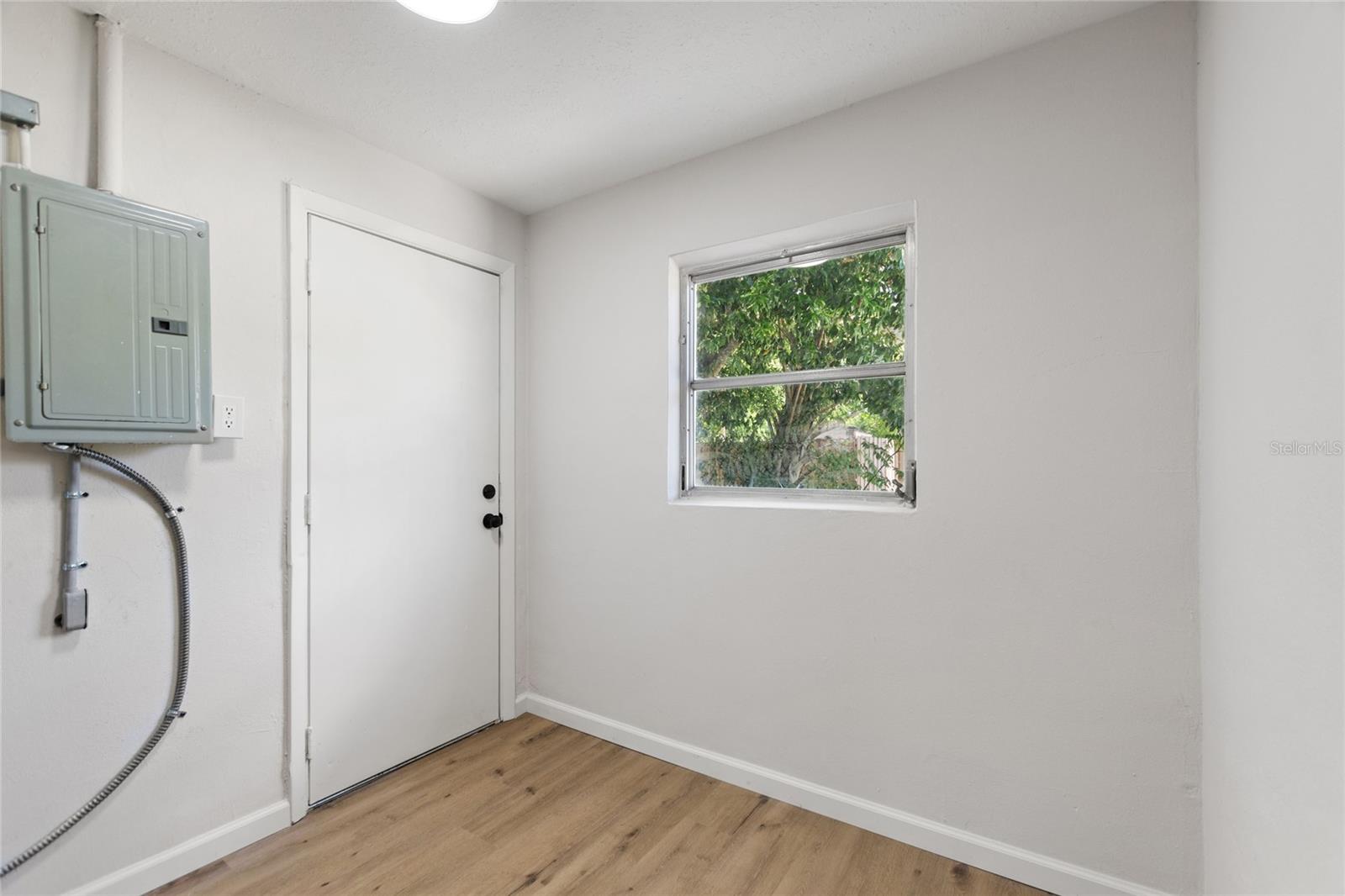 Listing photo id 20 for 20 Washington Street