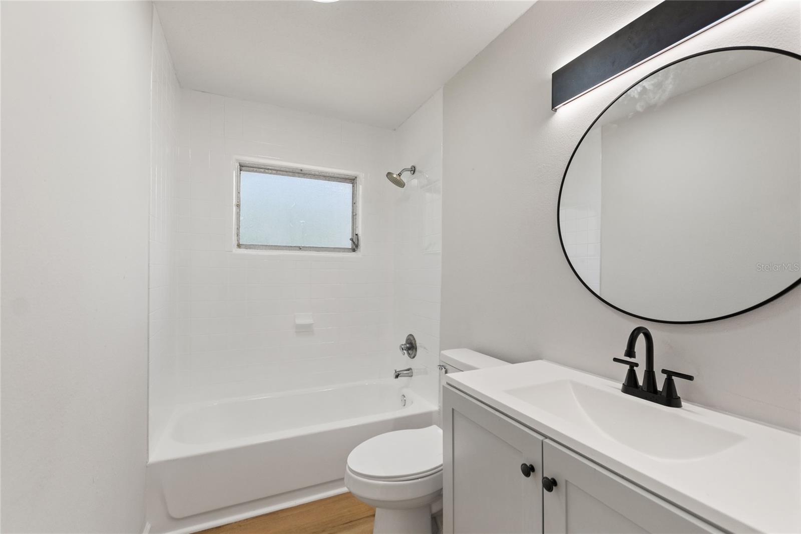 Listing photo id 7 for 20 Washington Street