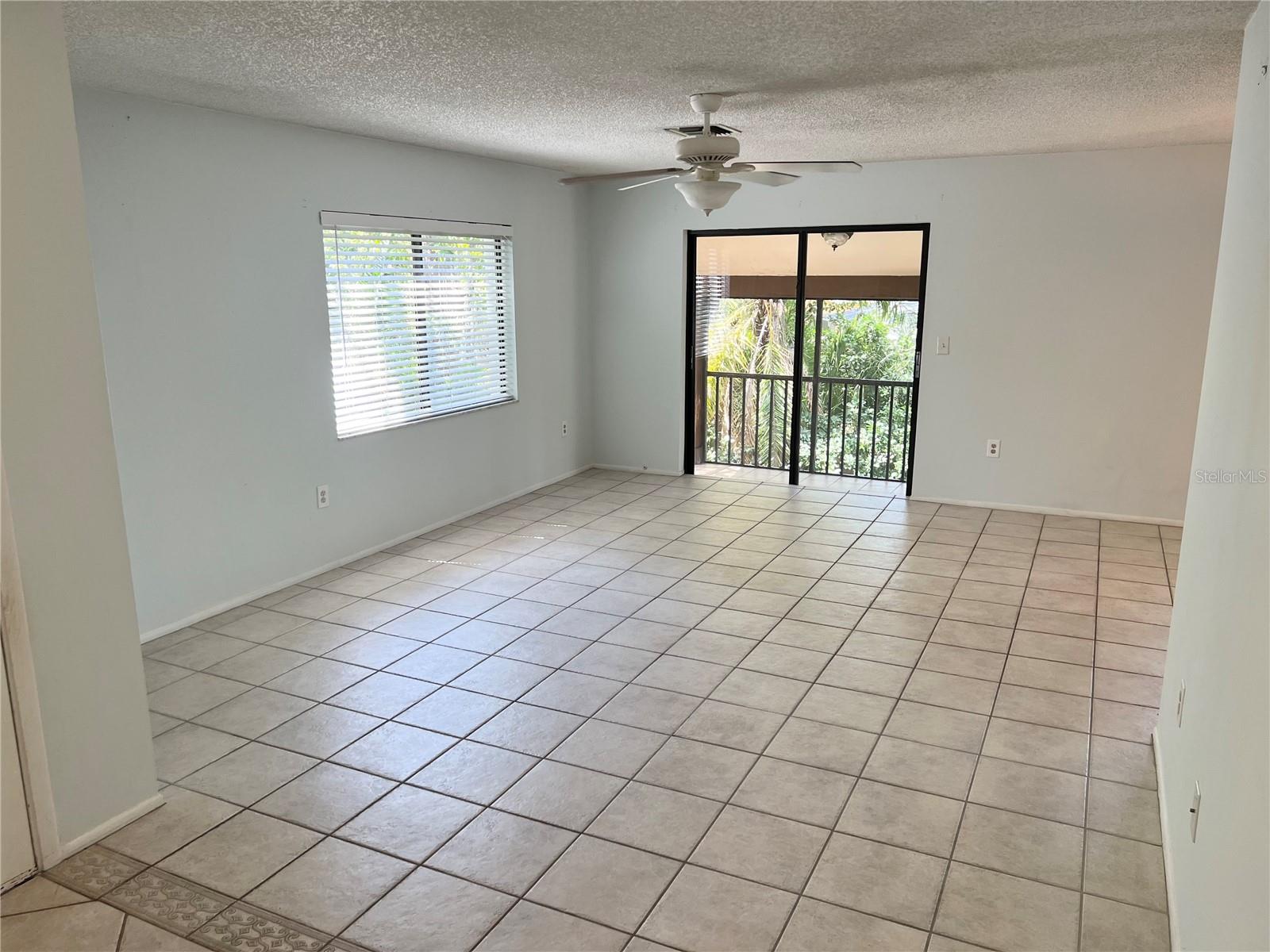 Image 6 of 27 For 647 Fairmont Avenue C