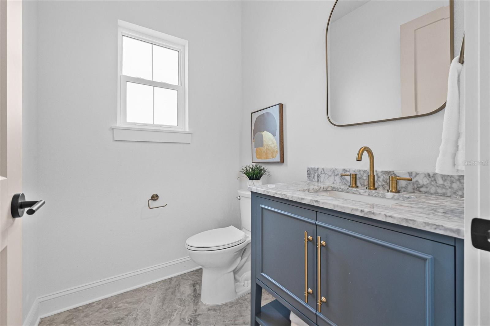 Image 23 of 43 For 5120 3rd Avenue N