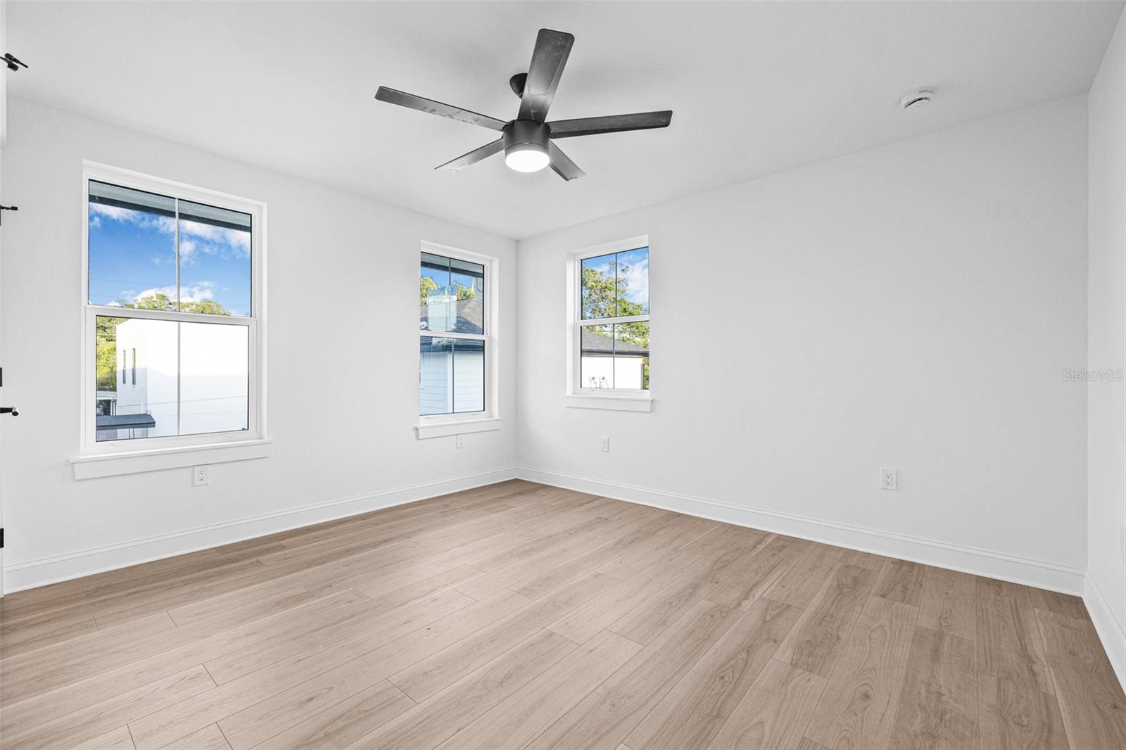 Image 40 of 43 For 5120 3rd Avenue N