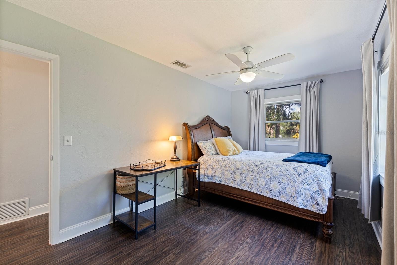 Image 30 of 54 For 768 Pinellas Point Drive S