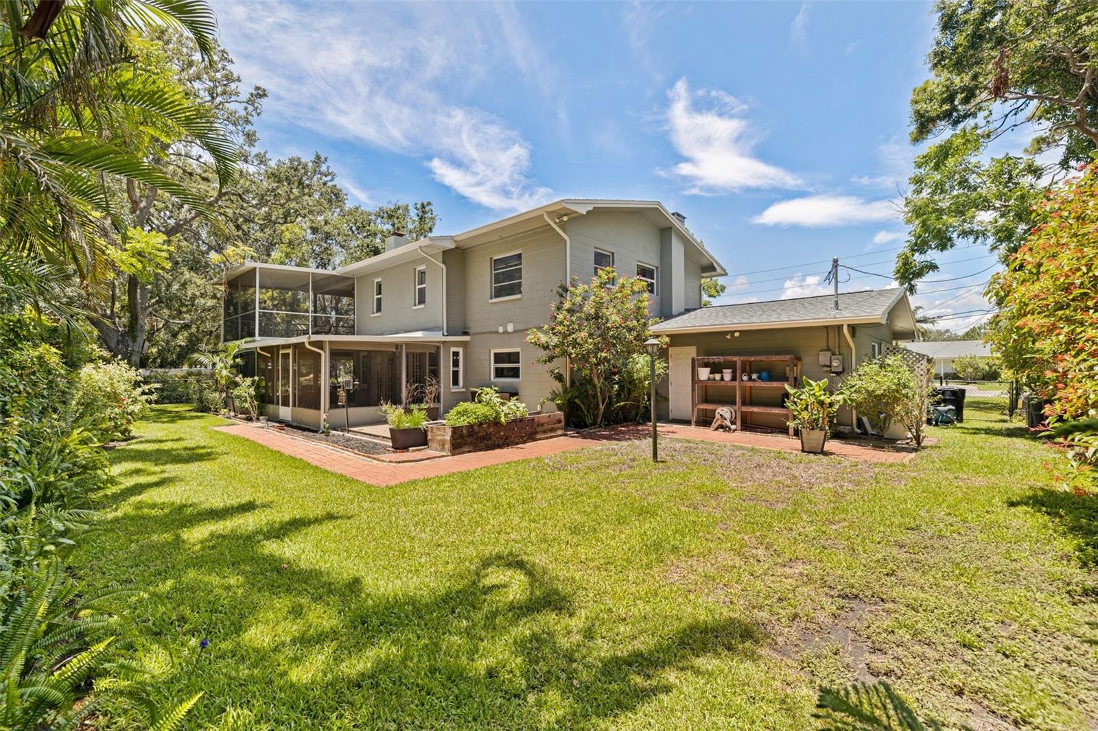 Image 38 of 54 For 768 Pinellas Point Drive S