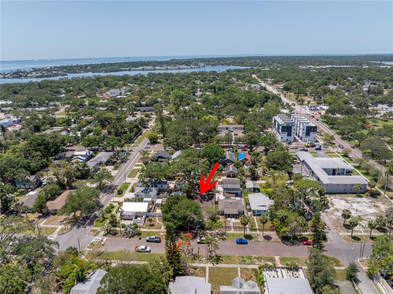 Listing photo id 9 for 320 20th Avenue S