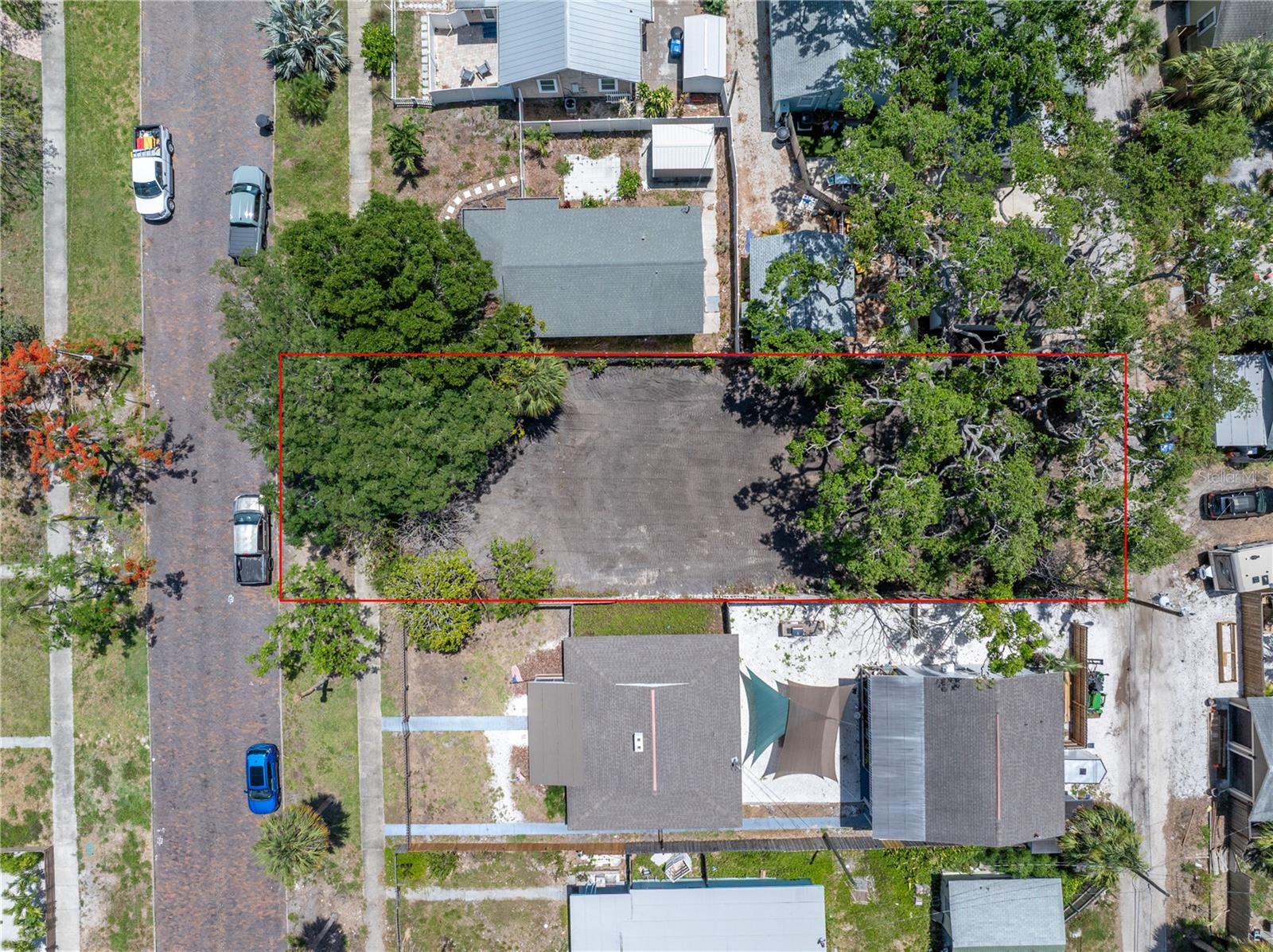 Listing photo id 0 for 320 20th Avenue S