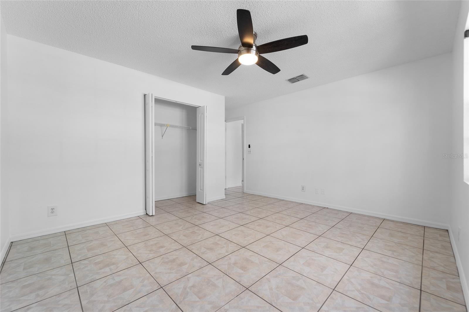 Image 13 of 20 For 5549 67th Avenue N 815