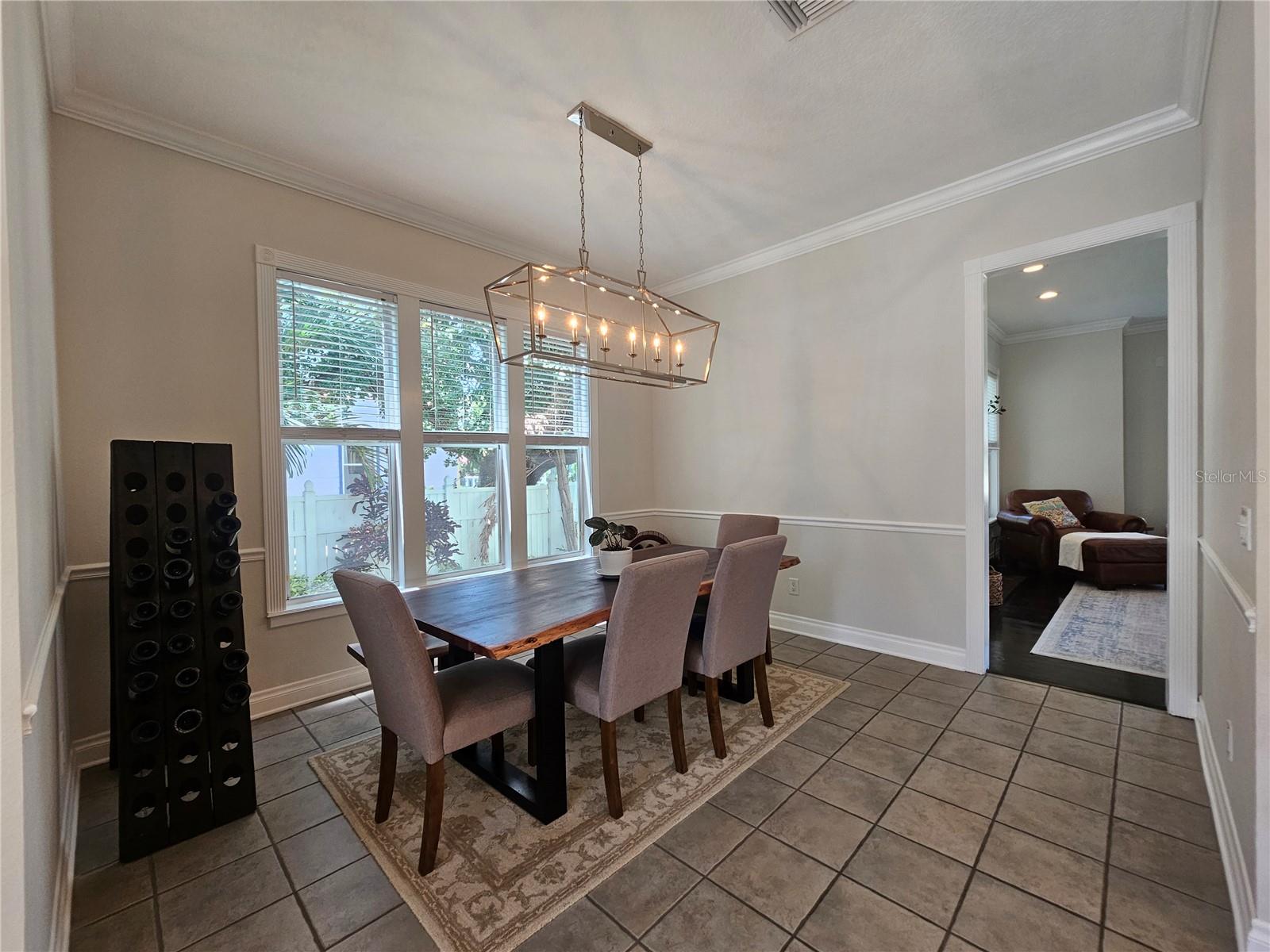 Image 18 of 48 For 7402 De Soto Street