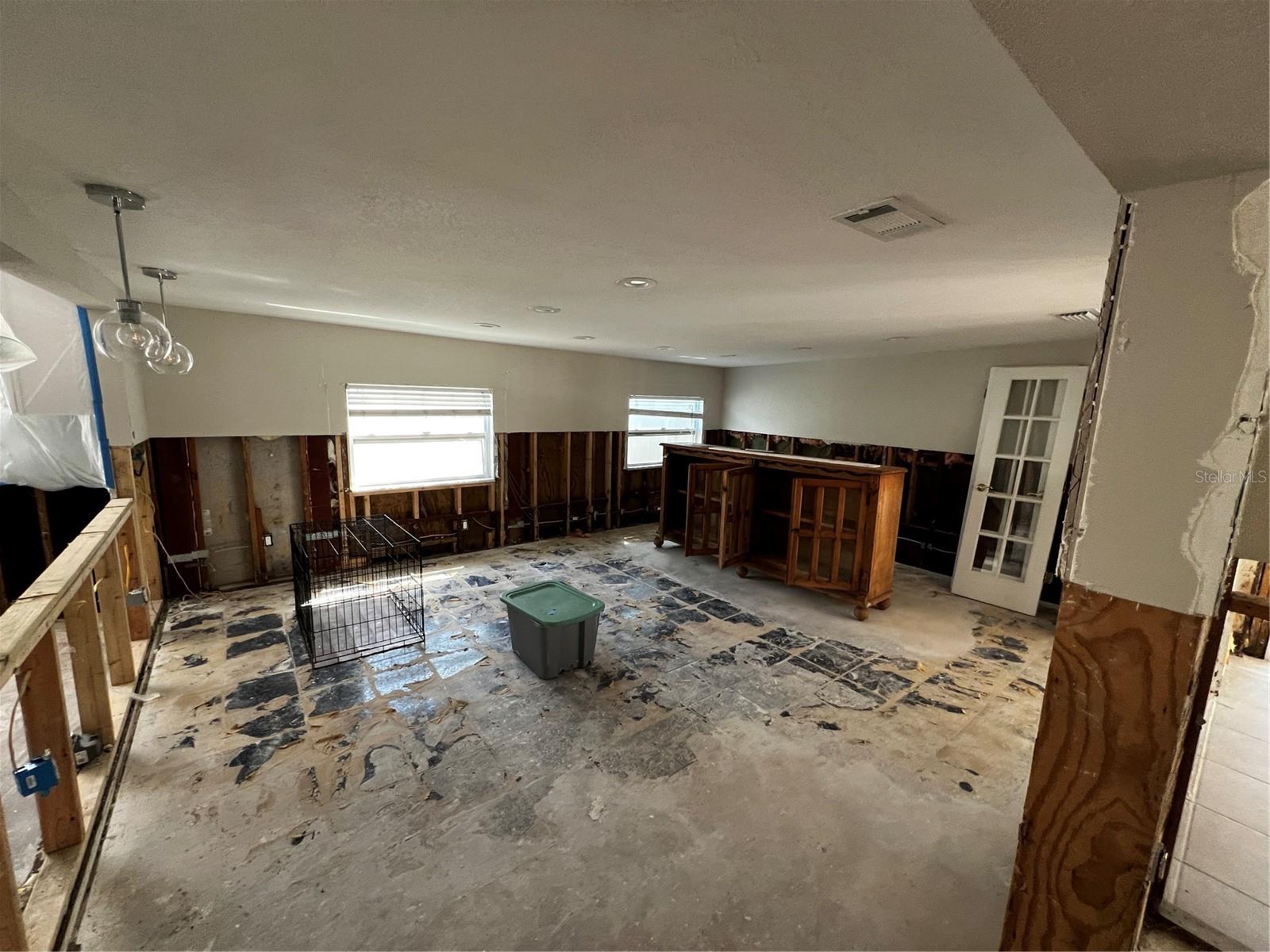 Image 10 of 51 For 301 81st Avenue Ne