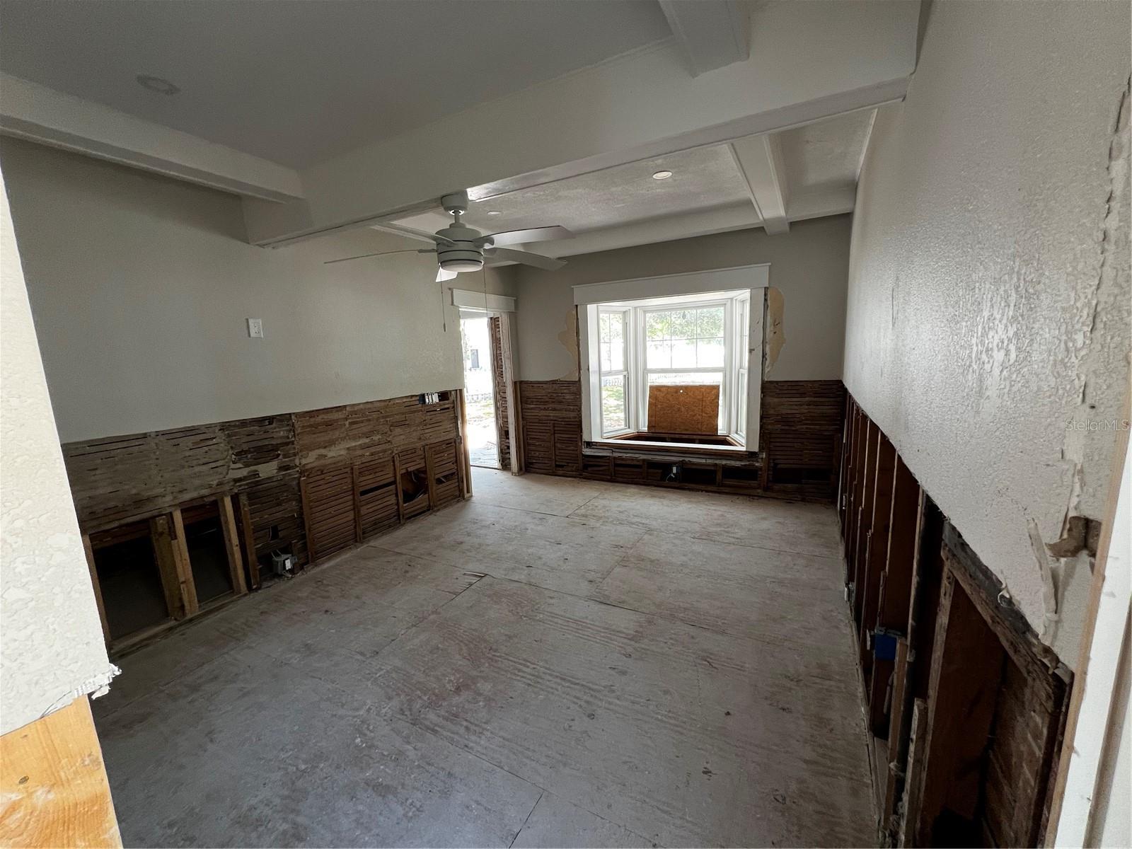 Image 11 of 51 For 301 81st Avenue Ne
