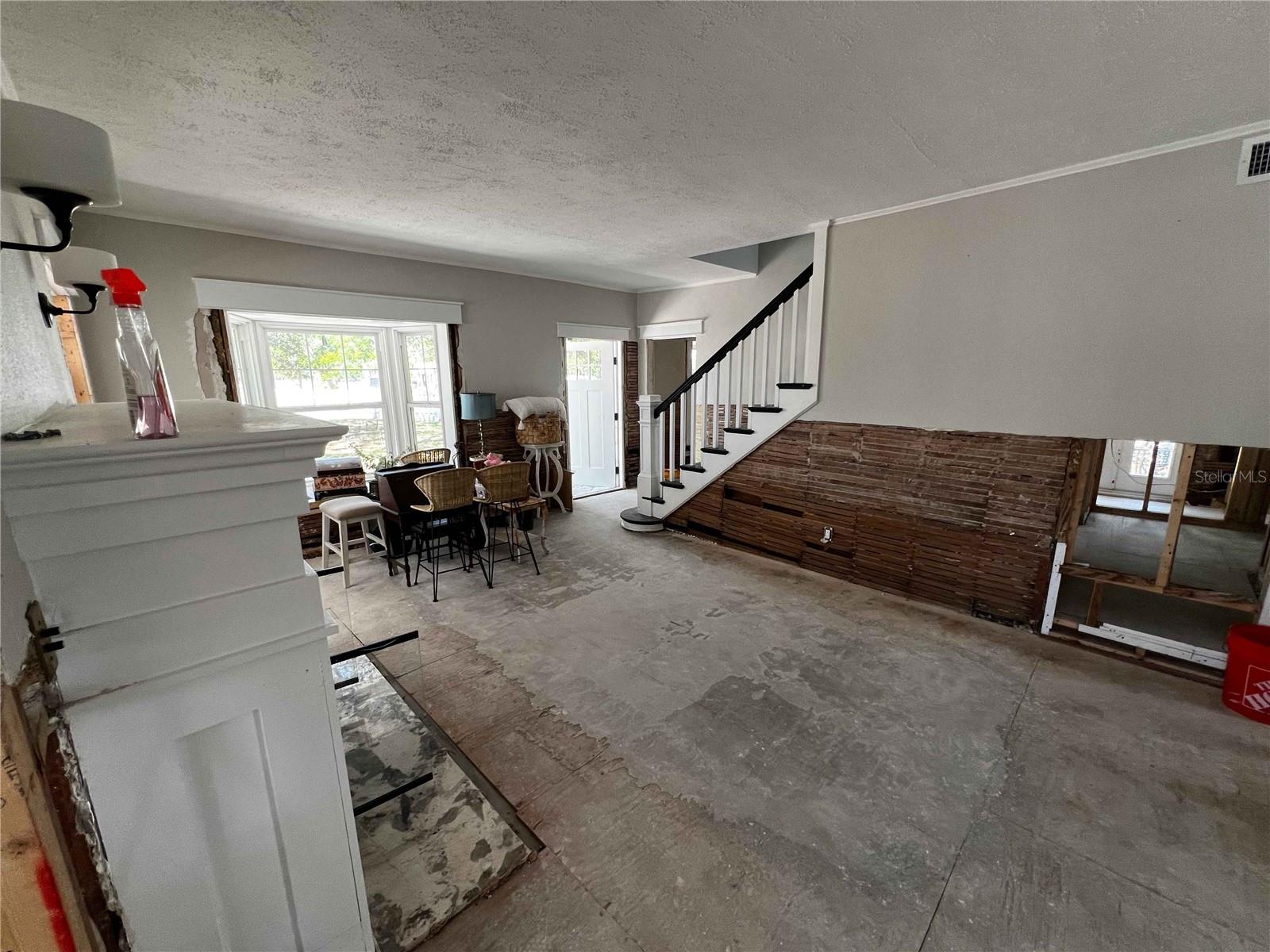 Image 6 of 51 For 301 81st Avenue Ne