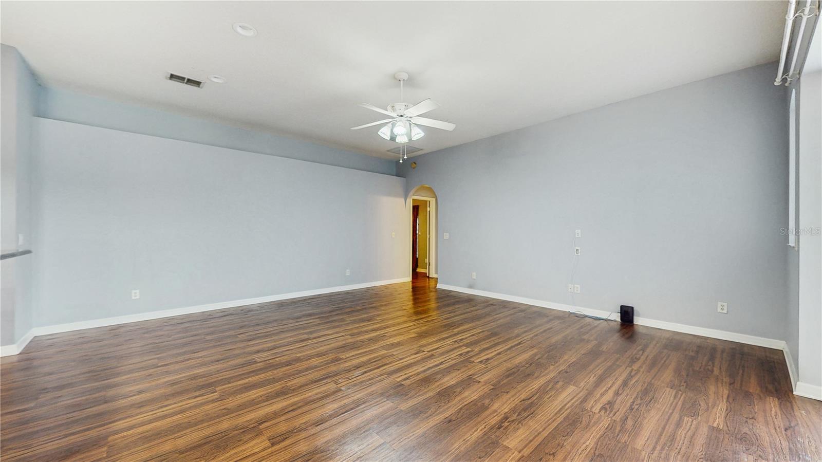 Image 13 of 37 For 9408 Sayre Street