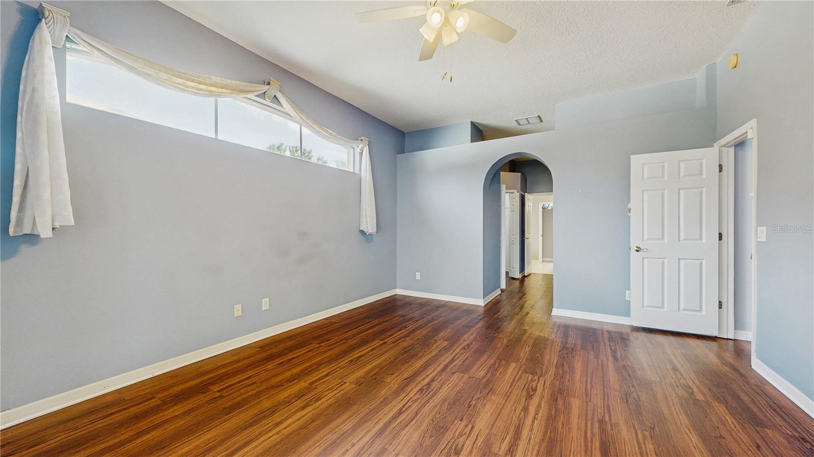 Image 16 of 37 For 9408 Sayre Street