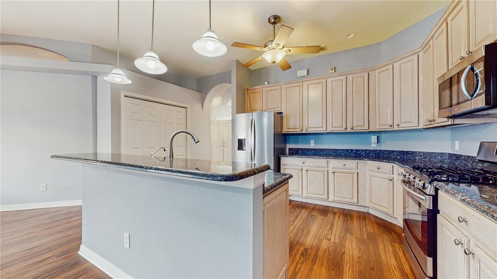 Image 8 of 37 For 9408 Sayre Street