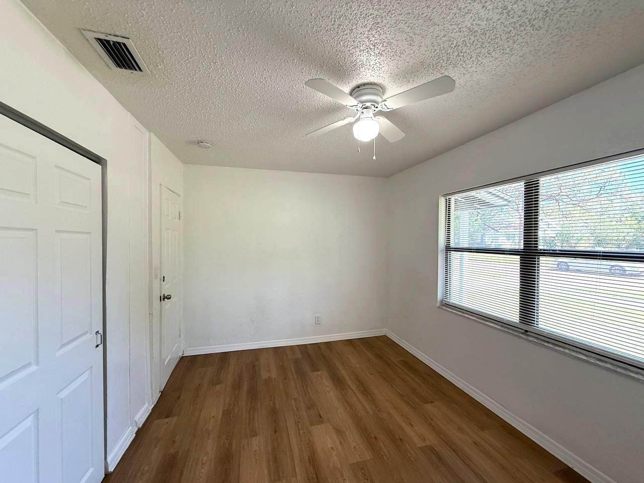 Image 11 of 35 For 767 20th Avenue S