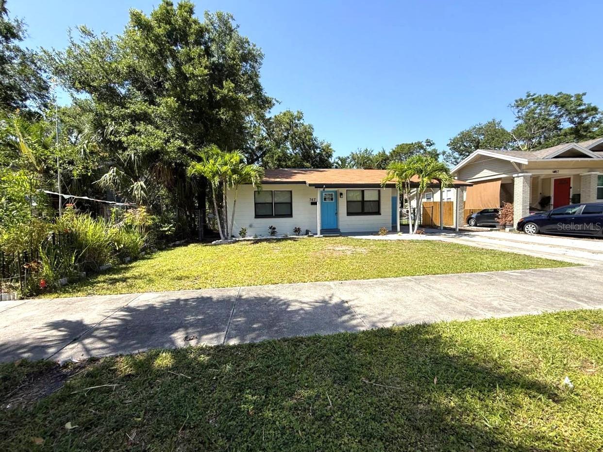 Image 3 of 35 For 767 20th Avenue S