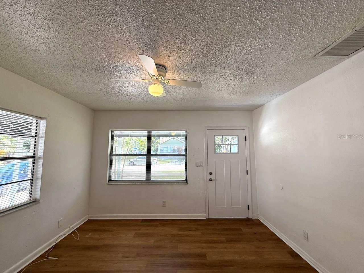 Image 7 of 35 For 767 20th Avenue S