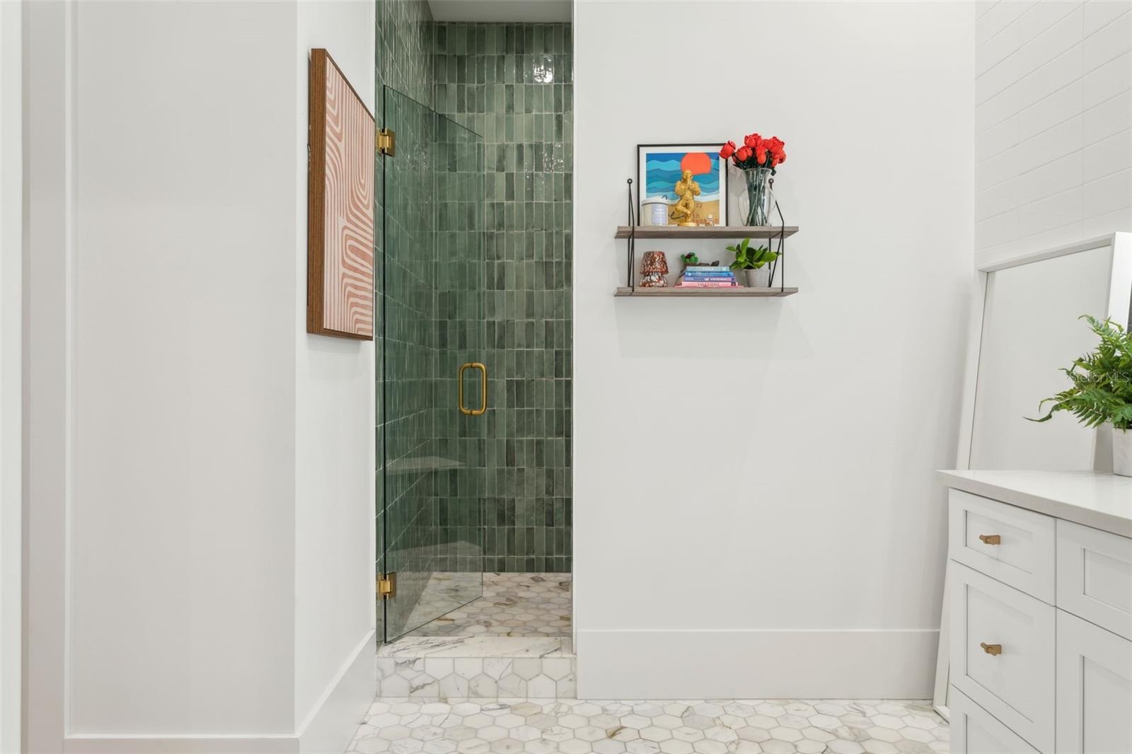 Listing photo id 23 for 2902 Beach Drive