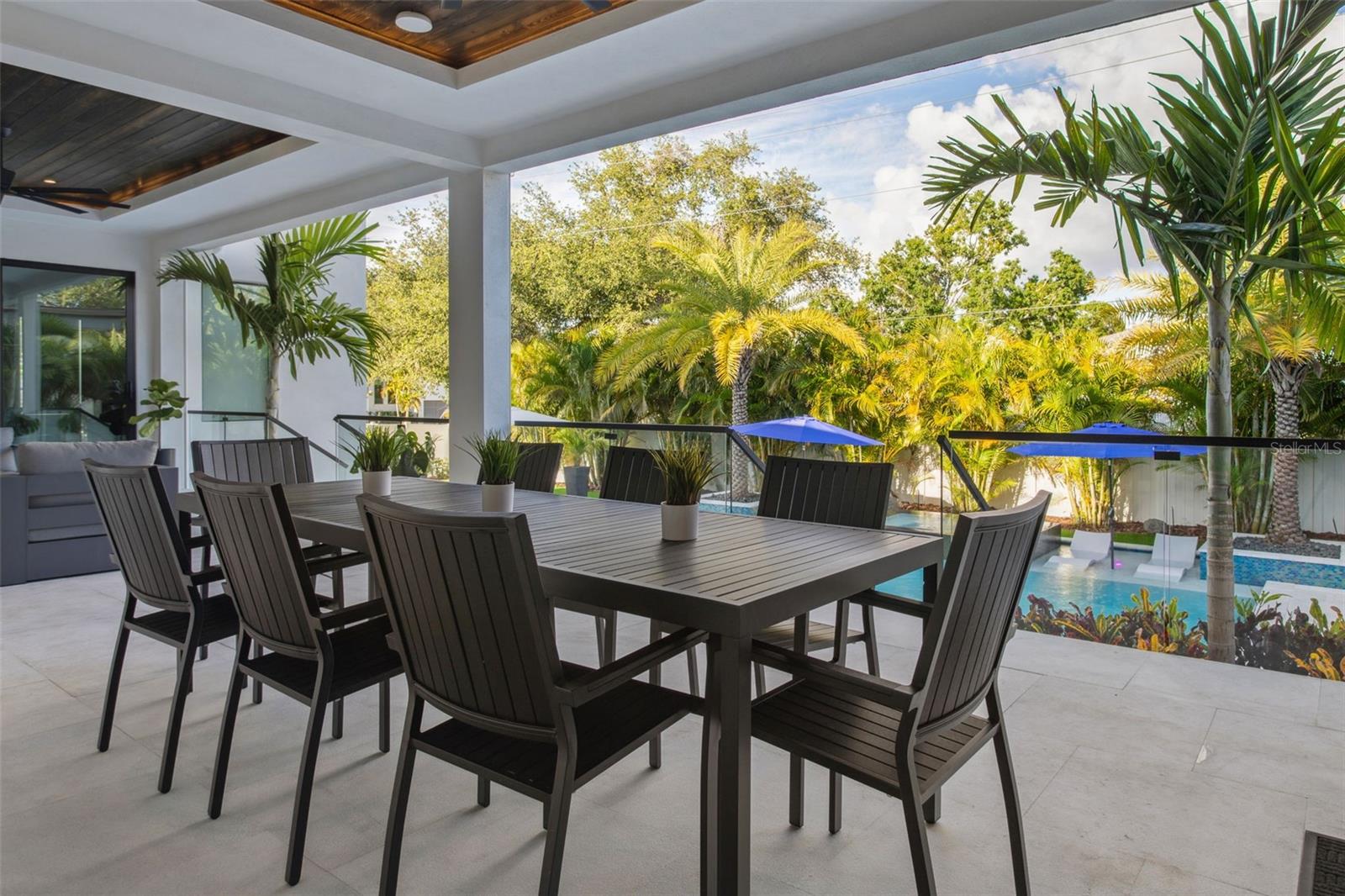 Listing photo id 56 for 2902 Beach Drive