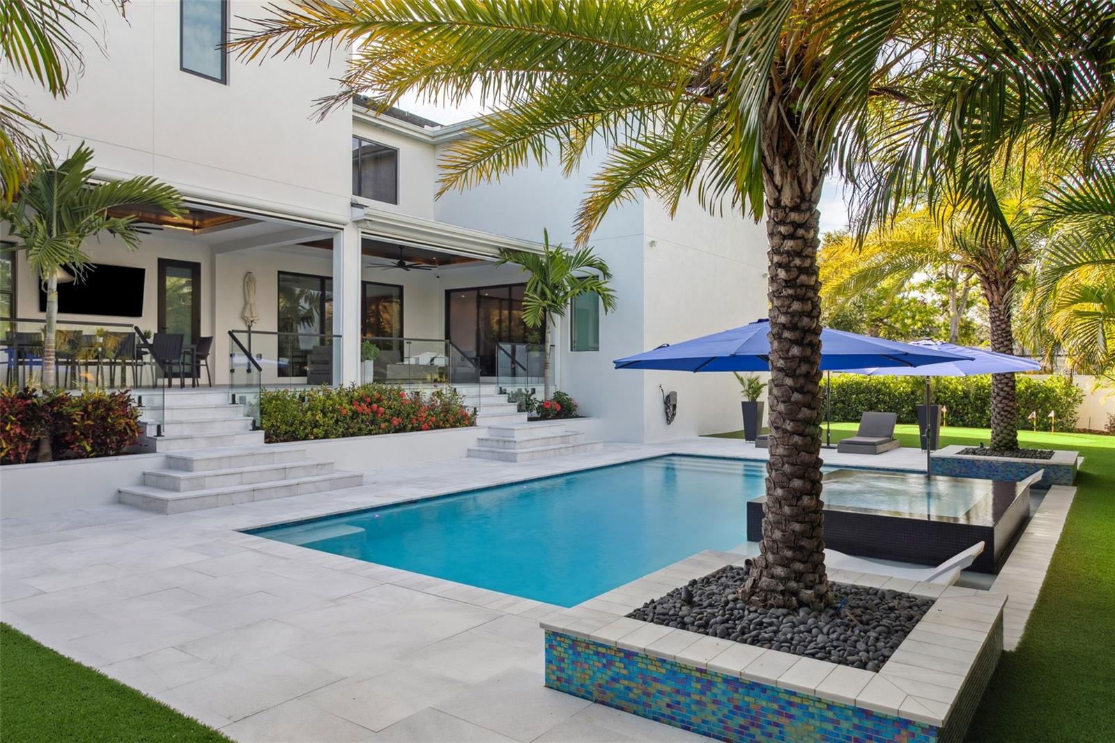 Listing photo id 61 for 2902 Beach Drive
