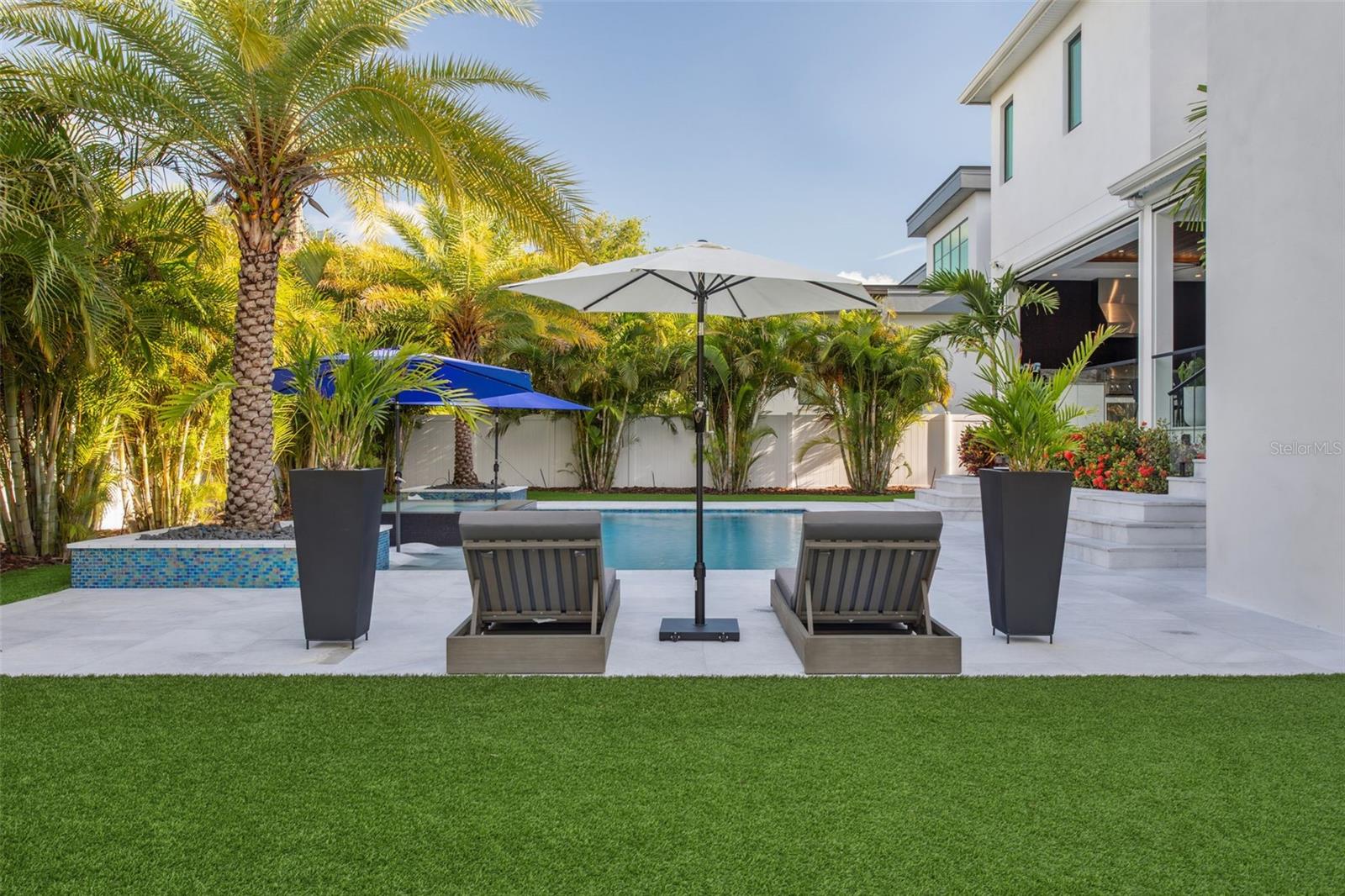 Listing photo id 64 for 2902 Beach Drive