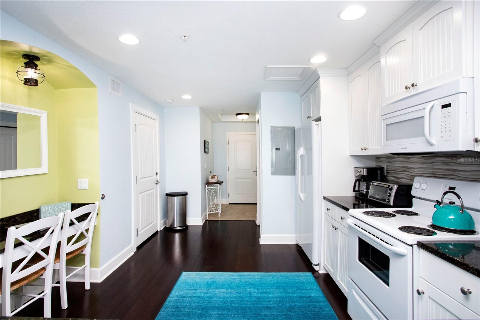 Image 5 of 35 For 399 2nd Street 417