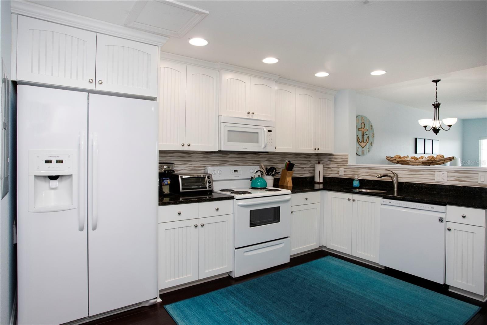 Image 6 of 35 For 399 2nd Street 417