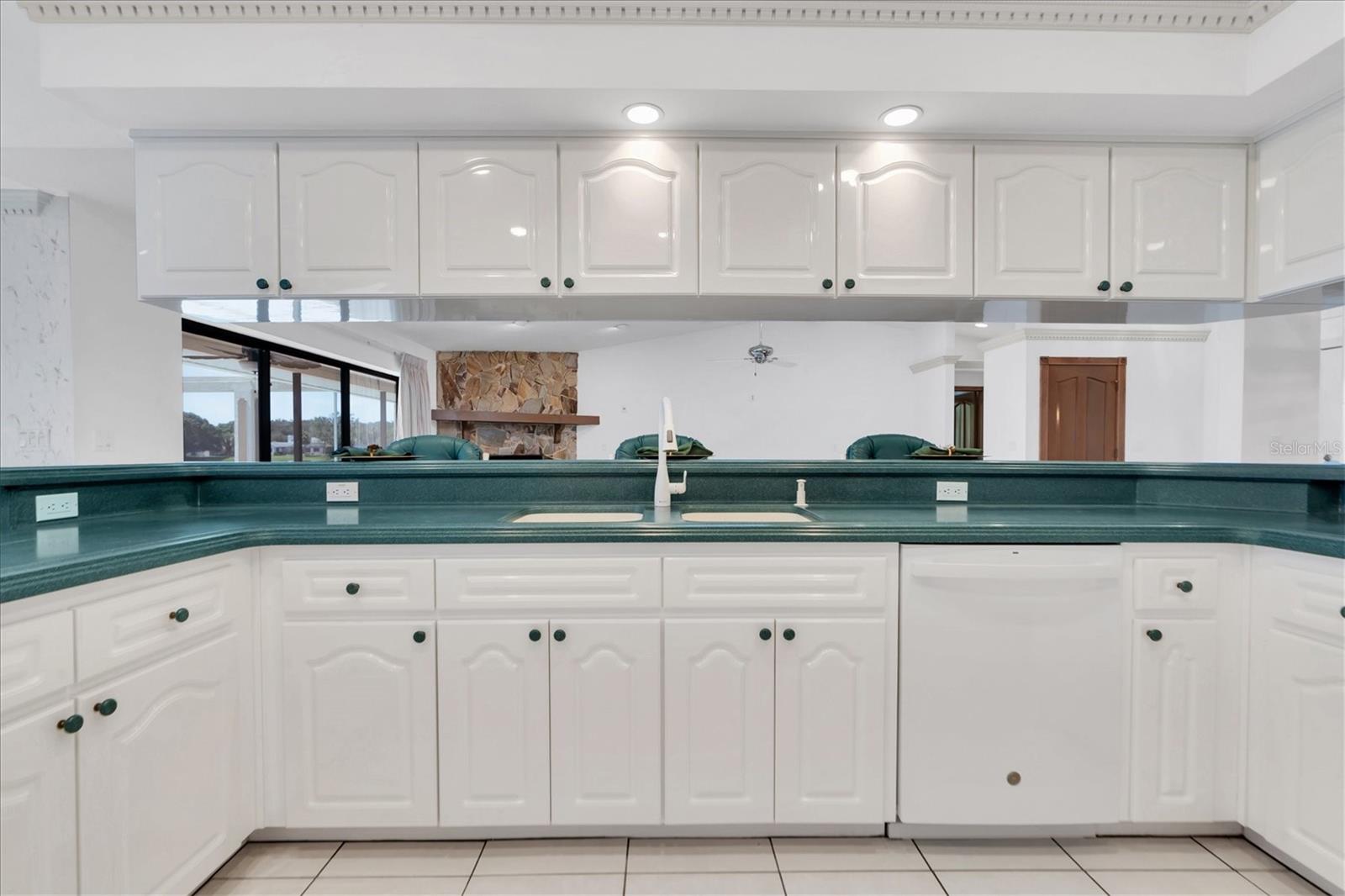 Image 13 of 43 For 8827 Scout Lake Court