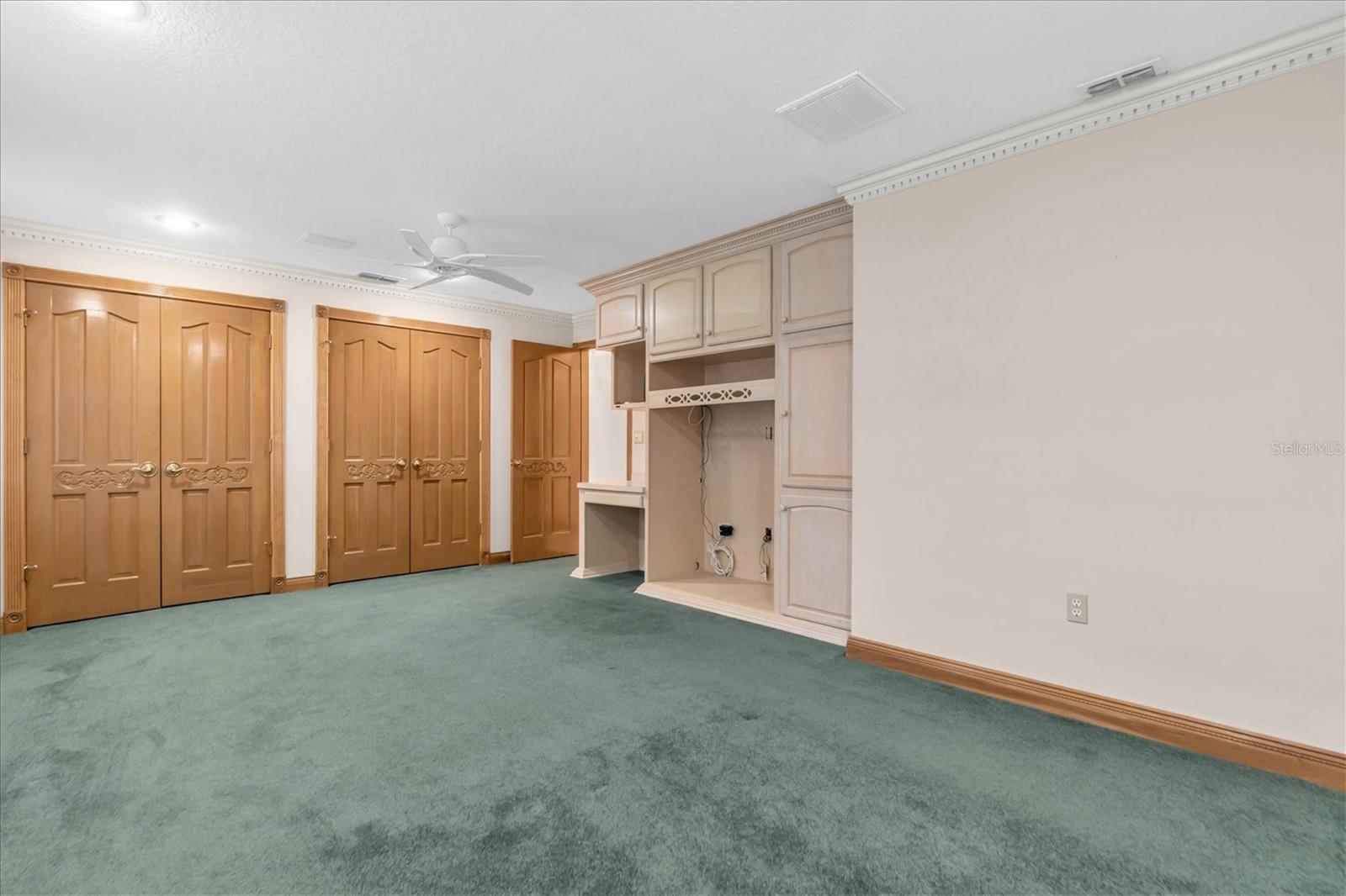 Image 26 of 43 For 8827 Scout Lake Court