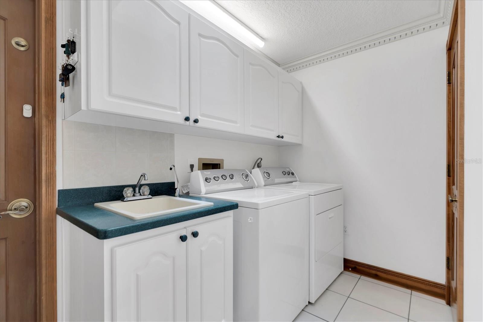 Image 33 of 43 For 8827 Scout Lake Court